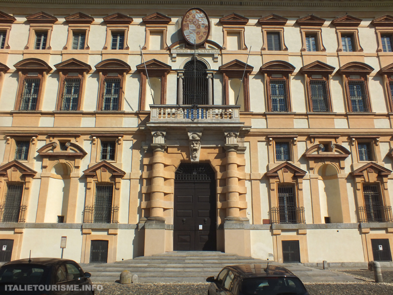 Visiter Pavie: Collège Borromeo