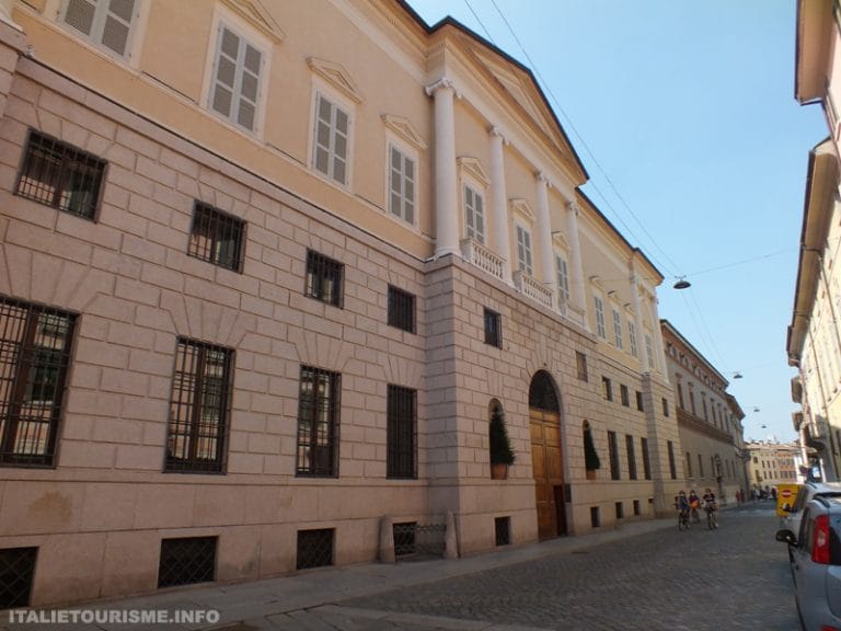 Palais Pallavicino (Palazzo Pallavicino) Crémone Italie