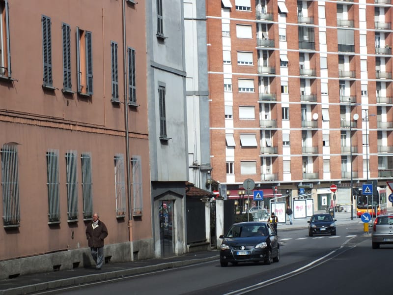 Route nationale 10 près de la gare de Plaisance