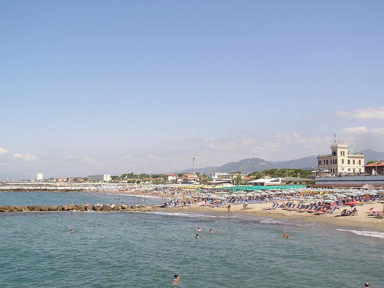 Le littoral de Marina di Massa