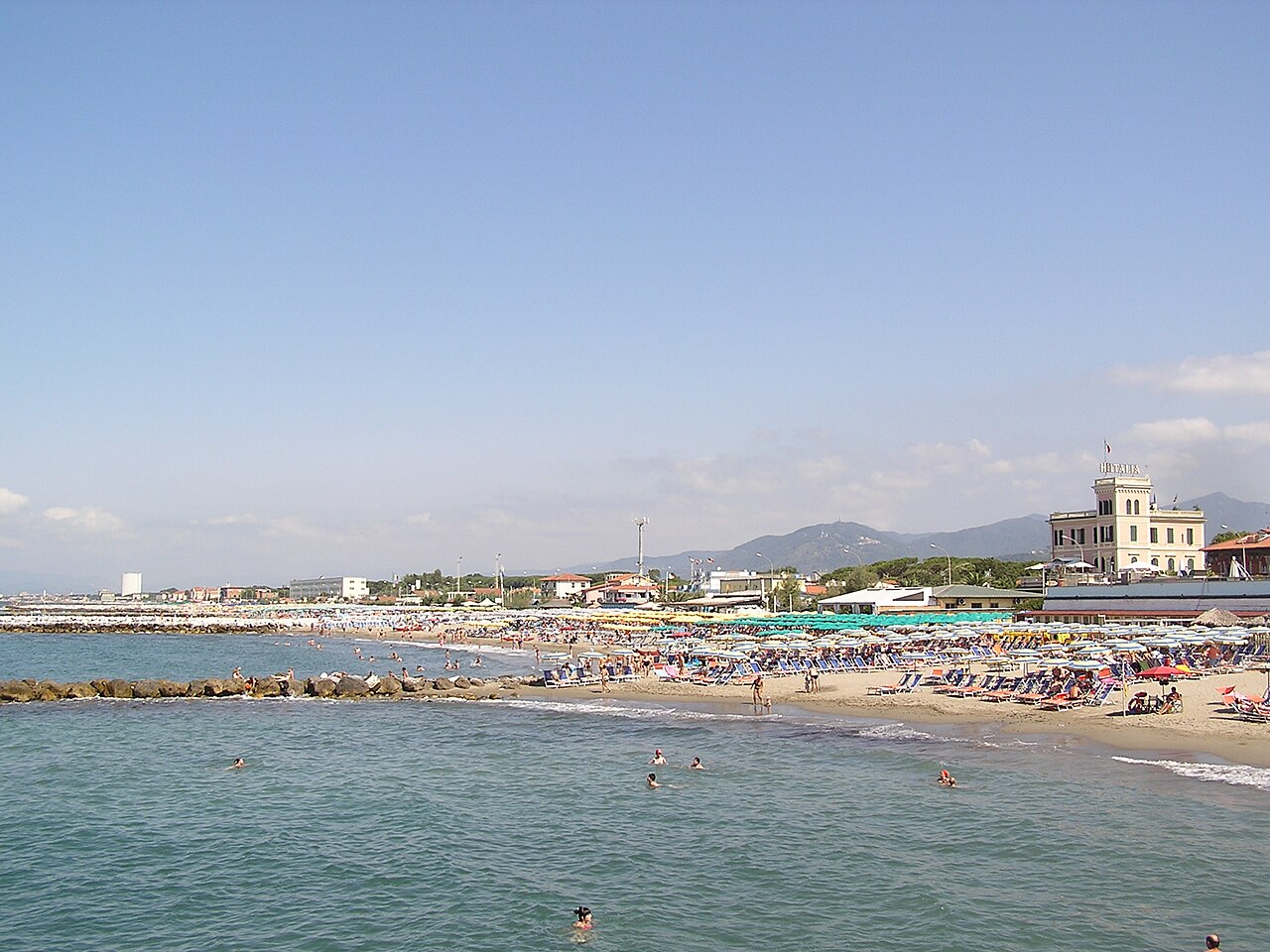 Le littoral de Marina di Massa